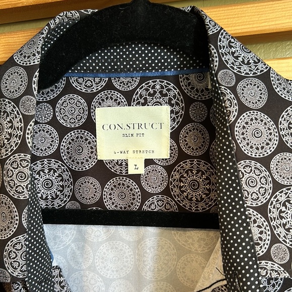 Construct button down. - Picture 4 of 4